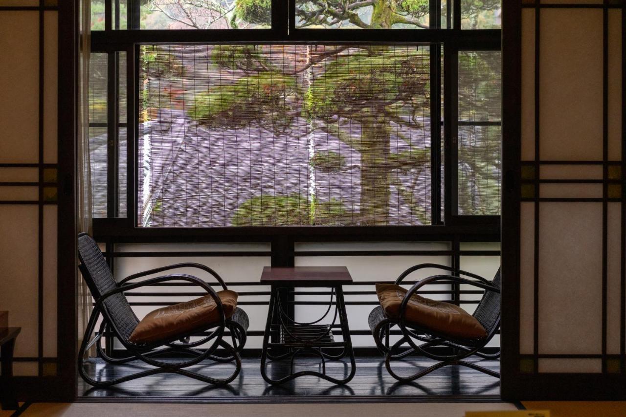 Hotel Arima Onsen Tocen Goshobo Kobe Zewnętrze zdjęcie A shōji window